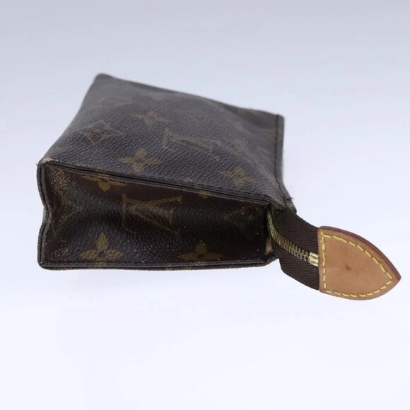 LOUIS VUITTON Monogram Poche Toilette 15 Pouch M47546 LV Auth 106486 - Picture 6 of 16